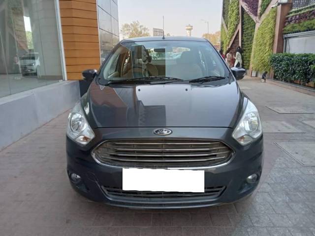 https://images10.gaadi.com/usedcar_image/4483703/original/processed_b24663c0993eb8beaae3b03601c05944.jpg?imwidth=6400
