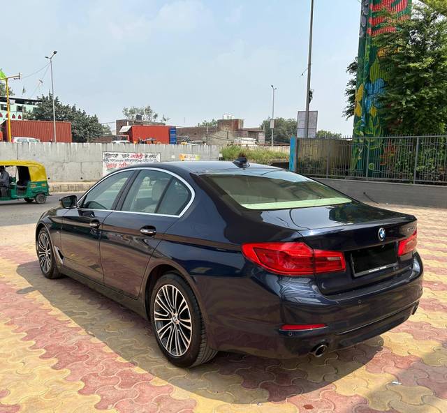 https://images10.gaadi.com/usedcar_image/4483720/original/processed_cefd01475c84d61770475ed324eba43c.jpg?imwidth=6400