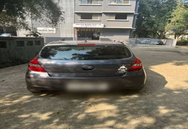 https://images10.gaadi.com/usedcar_image/4483817/original/9f16cceb-4f9c-460c-aab1-ab1741cdc77f.?imwidth=6402