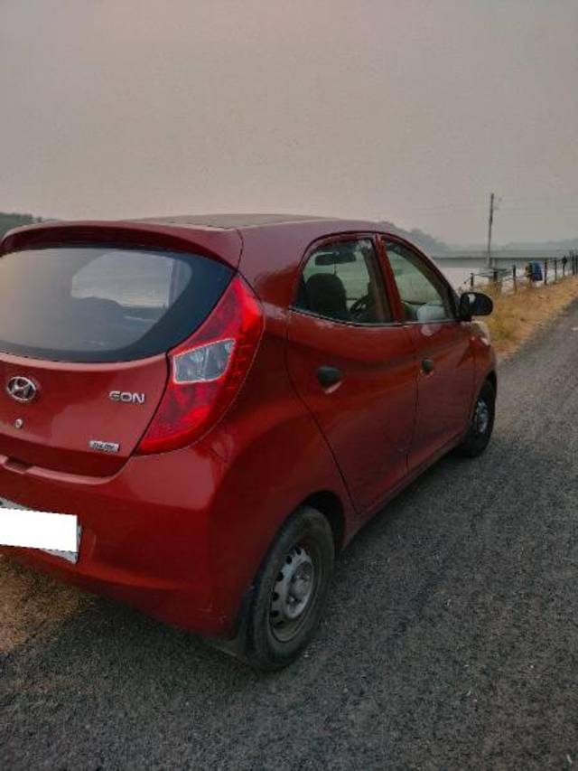 https://images10.gaadi.com/usedcar_image/4483944/original/processed_8602e6d1-c4ef-4e33-bb64-11d626fe07b3.jpg?imwidth=6400