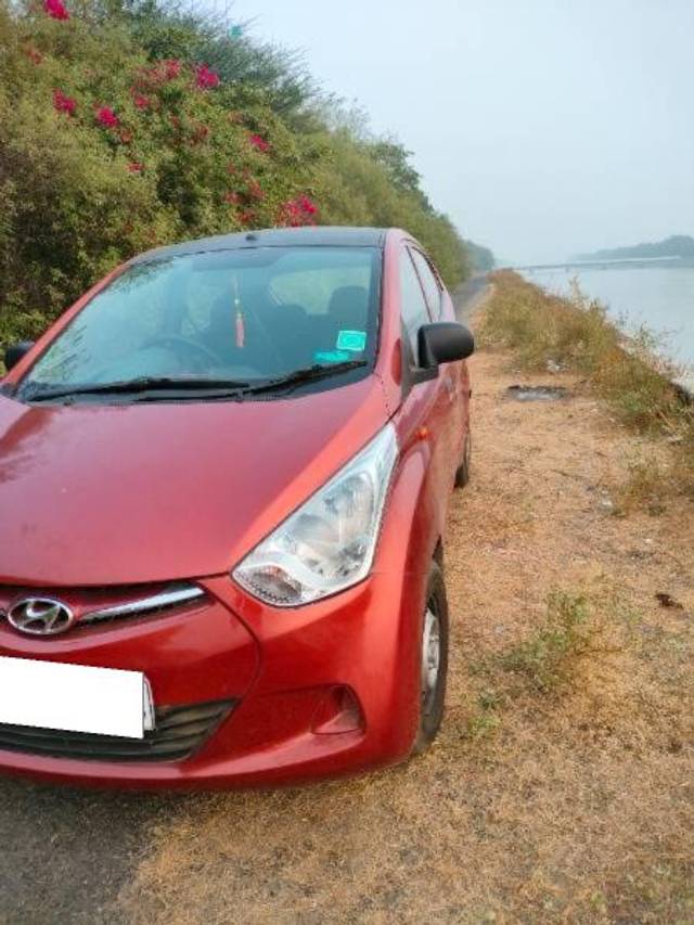 https://images10.gaadi.com/usedcar_image/4483944/original/processed_9a6f61bb-9e1f-4480-ab09-dcae910127e3.jpg?imwidth=6402