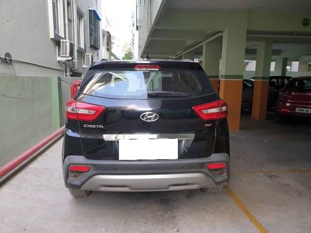 https://images10.gaadi.com/usedcar_image/4484060/original/processed_ac9c90ea-5fcb-4e7d-8fad-5ccf17d038dc.jpeg?imwidth=6402