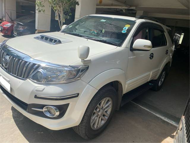 https://images10.gaadi.com/usedcar_image/4484090/original/696ad993-5614-44e3-94d9-605438372f51.jpg?imwidth=6400