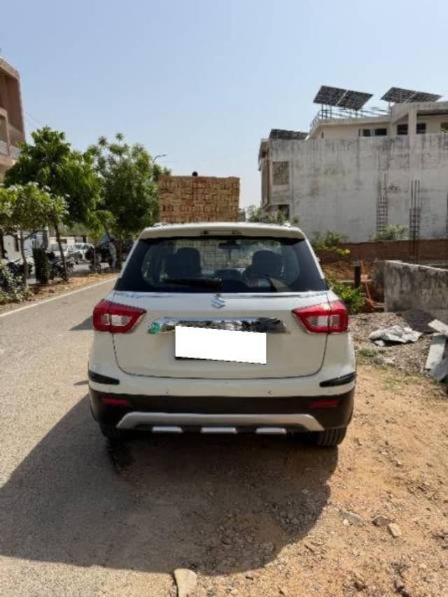 https://images10.gaadi.com/usedcar_image/4484619/original/processed_3a36c2cb-9f87-4989-95a1-669cb73fdea4.JPG?imwidth=6402