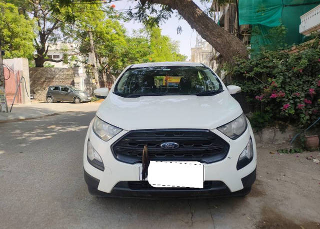 https://images10.gaadi.com/usedcar_image/4484664/original/processed_95cc0229-1ee4-4698-aec7-ce21afbf0862.png?imwidth=6402