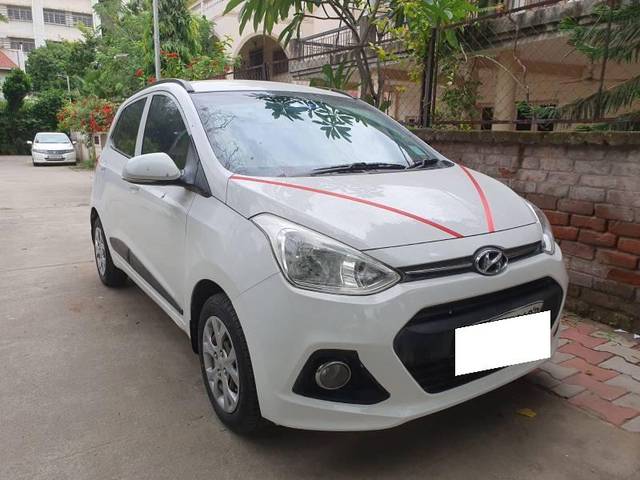 https://images10.gaadi.com/usedcar_image/4484749/original/processed_c1be30c3-538d-4995-ac1d-b339d409a6ce.jpg?imwidth=6400