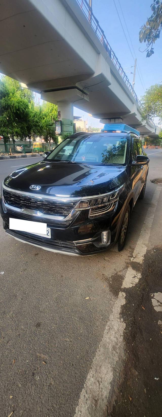 https://images10.gaadi.com/usedcar_image/4485737/original/processed_b908babd0906f1874125004a40c32312.jpg?imwidth=6402