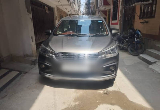https://images10.gaadi.com/usedcar_image/4485912/original/78cda05d-a597-4ab1-b997-f8c590f731e5.?imwidth=6400