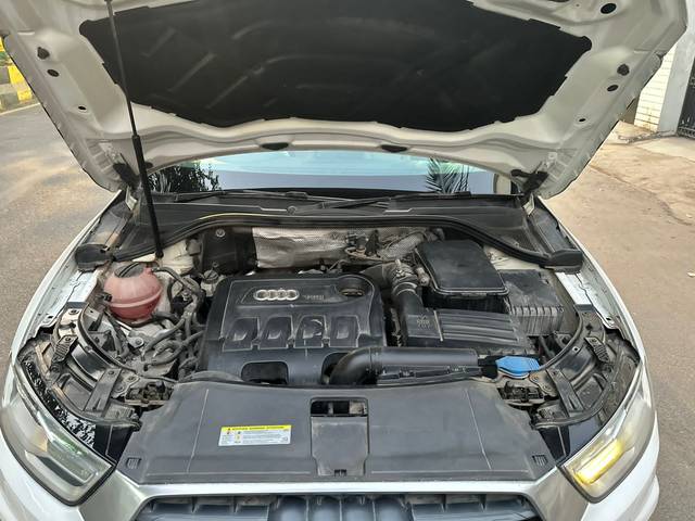 https://images10.gaadi.com/usedcar_image/4486096/original/eed46bd76c4ac04342b8e9a1e2170dcf.jpg?imwidth=6401
