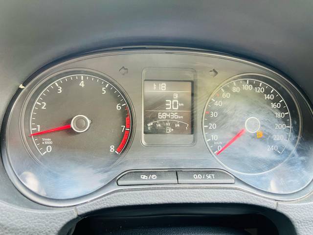 https://images10.gaadi.com/usedcar_image/4486127/original/6a7ec903fa2ebc72a7bc7516faa9c0c2.jpg?imwidth=6402