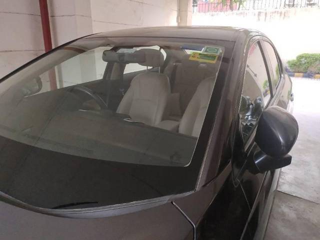 https://images10.gaadi.com/usedcar_image/4486620/original/processed_f079196c-c2da-40d2-8e87-deca19fd2686.jpg?imwidth=6402