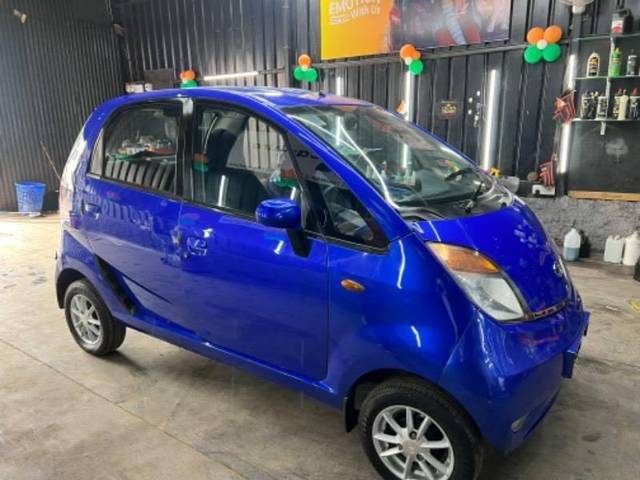 https://images10.gaadi.com/usedcar_image/4486675/original/processed_processed_78e137a1-a36c-4a1c-bf40-0b280ef9333f.jpeg?imwidth=6400