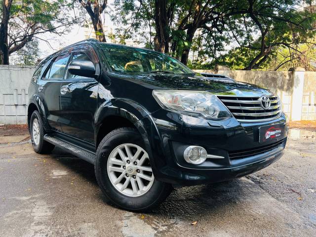 https://images10.gaadi.com/usedcar_image/4486726/original/processed_8b9714a2be88f26f56d0ba625d8a11f2.jpg?imwidth=6400