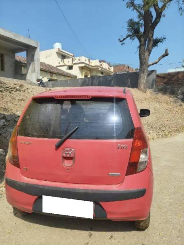 https://images10.gaadi.com/usedcar_image/4486752/original/processed_c7fb235a-b7eb-4469-8adf-aee8c78ae681.jpg?imwidth=6401