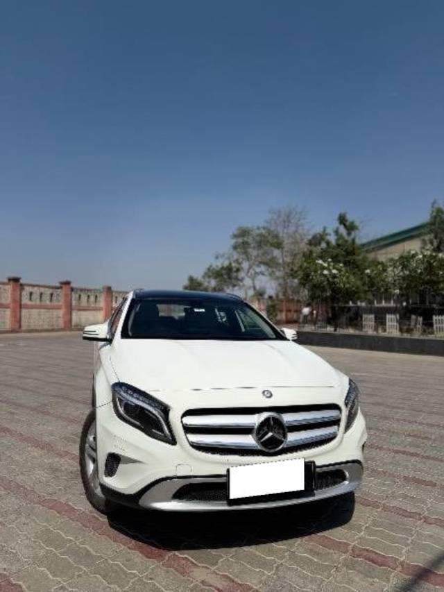 https://images10.gaadi.com/usedcar_image/4486867/original/processed_e95cdcce-c107-4782-84de-75710c0f426a.jpeg?imwidth=6401