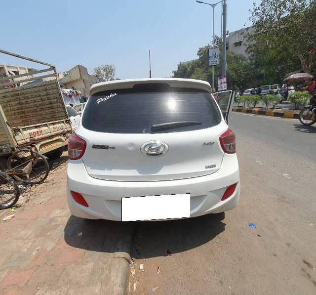 https://images10.gaadi.com/usedcar_image/4486870/original/processed_a4ed7379-4c20-489b-8721-2b3448a795df.jpg?imwidth=6402