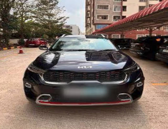 https://images10.gaadi.com/usedcar_image/4486973/original/50e275e2-cef9-493f-a022-500b4384adcf.png?imwidth=6400