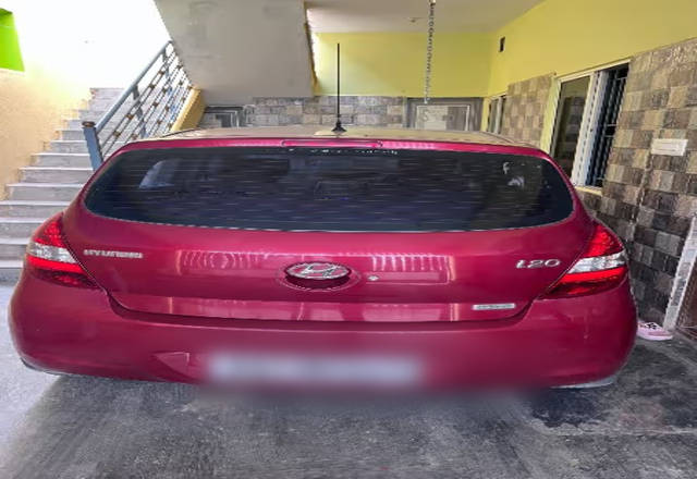 https://images10.gaadi.com/usedcar_image/4487263/original/c7ef52df-8ba1-4cb7-8947-e5e7681405e0.?imwidth=6402