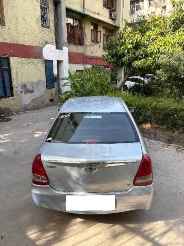 https://images10.gaadi.com/usedcar_image/4487303/original/processed_e6aebdf8-4500-481d-a7e4-b62b9fad4329.jpeg?imwidth=6401