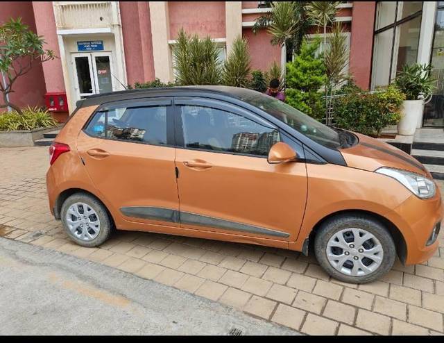https://images10.gaadi.com/usedcar_image/4487420/original/processed_9394b04d-a516-4df9-a0d9-9e4430e76cc9.jpg?imwidth=6401
