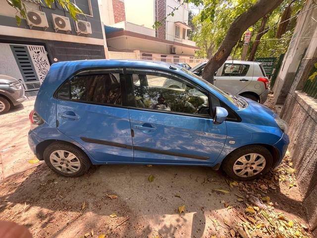 https://images10.gaadi.com/usedcar_image/4487446/original/processed_9d5fe4ab-6c2e-42d6-8dc3-b46fd7310a03.jpg?imwidth=6400