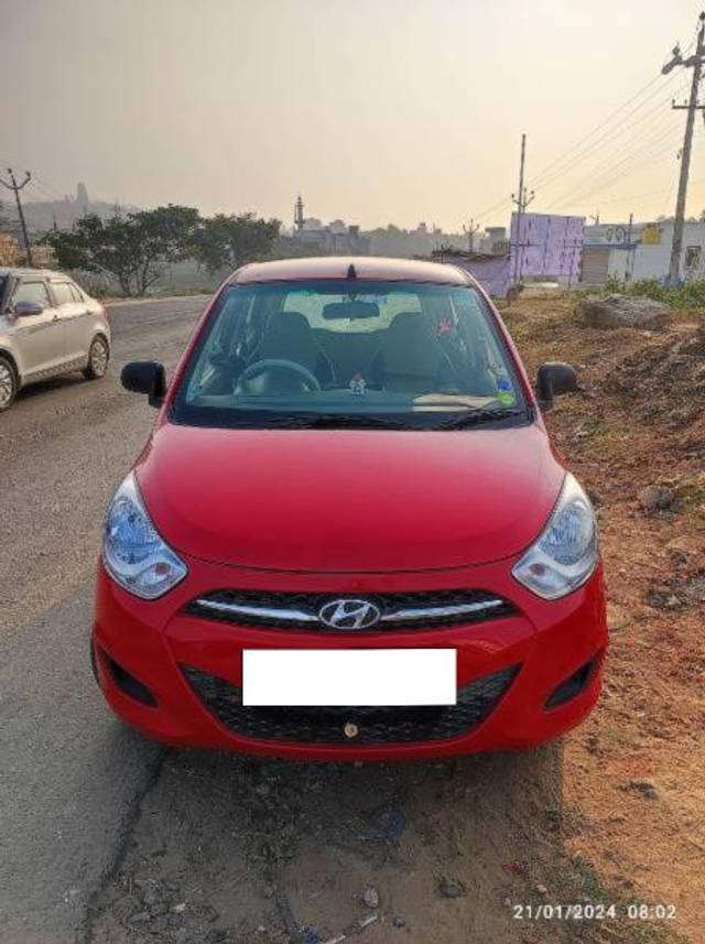 https://images10.gaadi.com/usedcar_image/4487464/original/processed_b78111f7-4d16-403b-997e-39b05c80363b.jpg?imwidth=6401