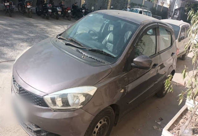https://images10.gaadi.com/usedcar_image/4488346/original/27d79183-f918-4359-bd57-0090607963bc.?imwidth=6402