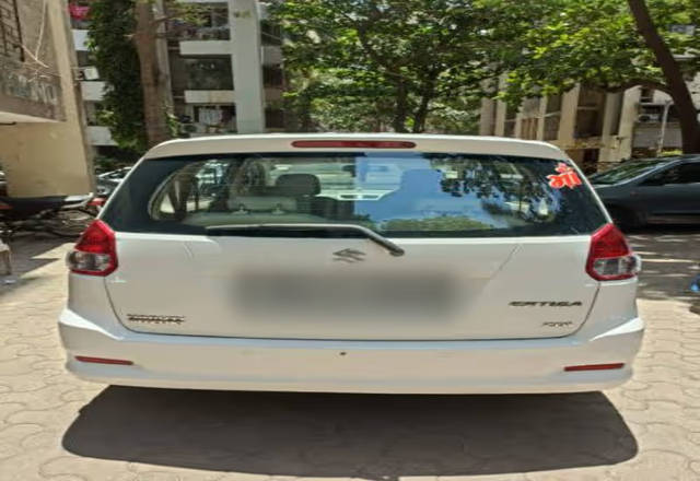 https://images10.gaadi.com/usedcar_image/4488372/original/4df101f2-1f7b-4b35-aa01-4a860ec0c17e.?imwidth=6402