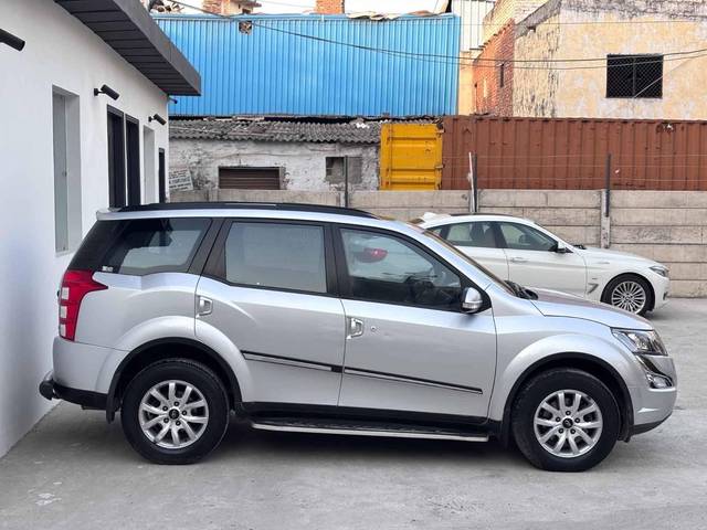 https://images10.gaadi.com/usedcar_image/4488387/original/processed_d9ed8663ce0ab02100670ea93813b46d.jpg?imwidth=6401
