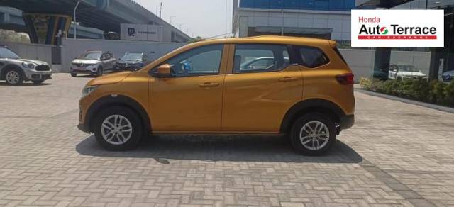 https://images10.gaadi.com/usedcar_image/4488642/original/c4cbab42e103903a6af9171b39d64739.jpeg?imwidth=6400