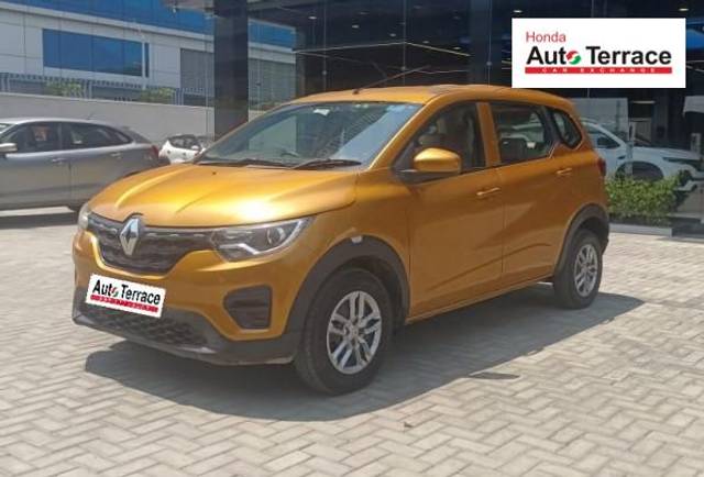 https://images10.gaadi.com/usedcar_image/4488642/original/e6c7cdd8d3011e5296d34a77f72d126a.jpeg?imwidth=6400