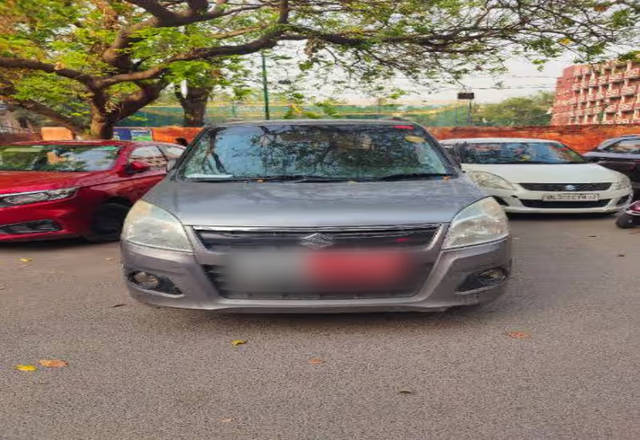 https://images10.gaadi.com/usedcar_image/4488652/original/1800cbd2-ade0-4be0-aa5a-e6deaa91e19a.?imwidth=6400