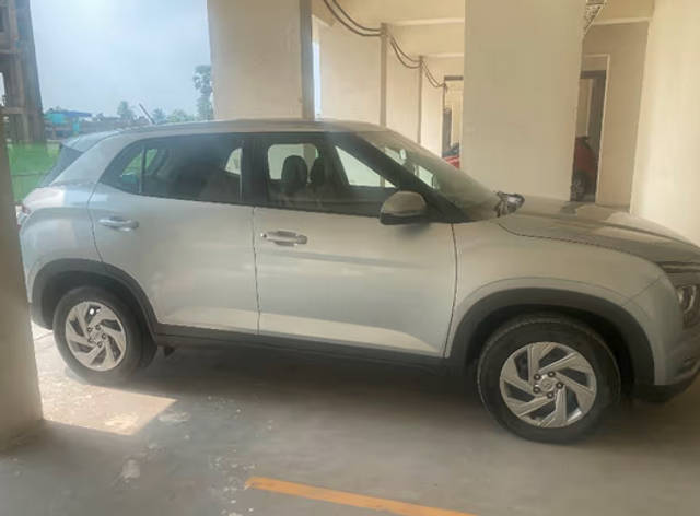 https://images10.gaadi.com/usedcar_image/4488746/original/4c8f791c-946f-4b40-8db2-b4ea6a435ce9.png?imwidth=6400