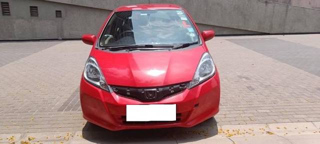 https://images10.gaadi.com/usedcar_image/4488809/original/processed_a977e77f-6c0d-4e3b-b528-54f49d7c3f10.jpeg?imwidth=6400