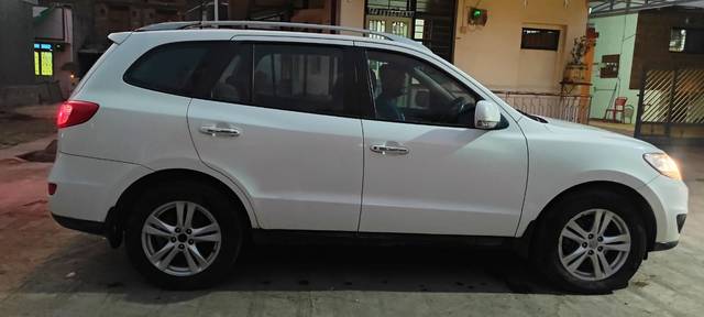 https://images10.gaadi.com/usedcar_image/4488846/original/bebf2529-6ed4-40f8-ad9e-bab402970281.jpg?imwidth=6400