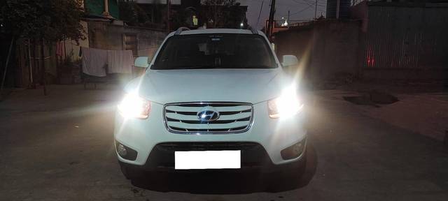 https://images10.gaadi.com/usedcar_image/4488846/original/processed_a7f29a5d-9c91-4c57-bea2-4bb145634c10.jpg?imwidth=6402