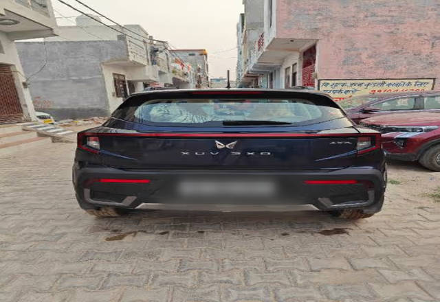 https://images10.gaadi.com/usedcar_image/4489001/original/960e134a-97c6-41d1-af6b-66d866241016.?imwidth=6401