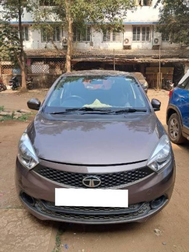 https://images10.gaadi.com/usedcar_image/4489077/original/processed_e0c7244f-69a4-4a2a-a00c-04c2d12b4fde.jpg?imwidth=6401