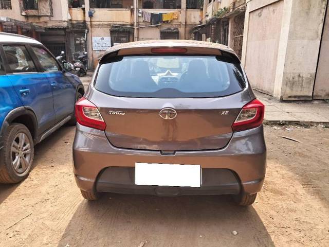 https://images10.gaadi.com/usedcar_image/4489077/original/processed_e56fa14e-78bc-4324-9a31-35ec6e19547f.jpg?imwidth=6400