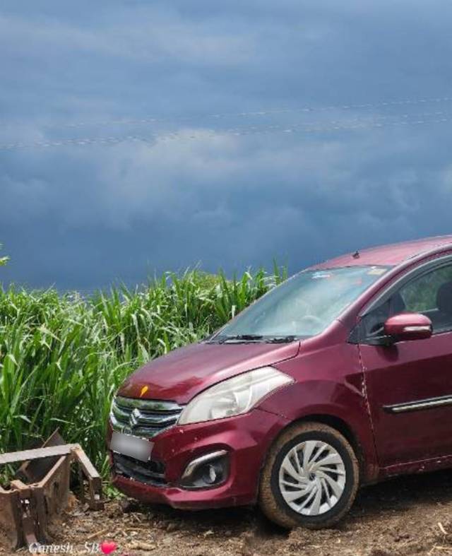 https://images10.gaadi.com/usedcar_image/4489081/original/processed_502b31e4-4233-45dc-8e5b-b537e201dda7.jpg?imwidth=6402