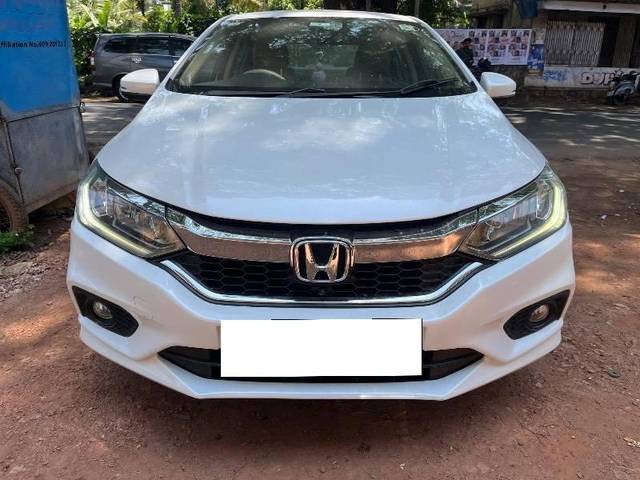 https://images10.gaadi.com/usedcar_image/4489103/original/processed_5c069cd7-b122-4f45-ba20-2dbccd4dd7f2.jpeg?imwidth=6400