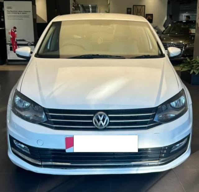 https://images10.gaadi.com/usedcar_image/4489139/original/processed_3382fe75-2949-4ea6-bad5-e4e8a15d2e32.jpg?imwidth=6400
