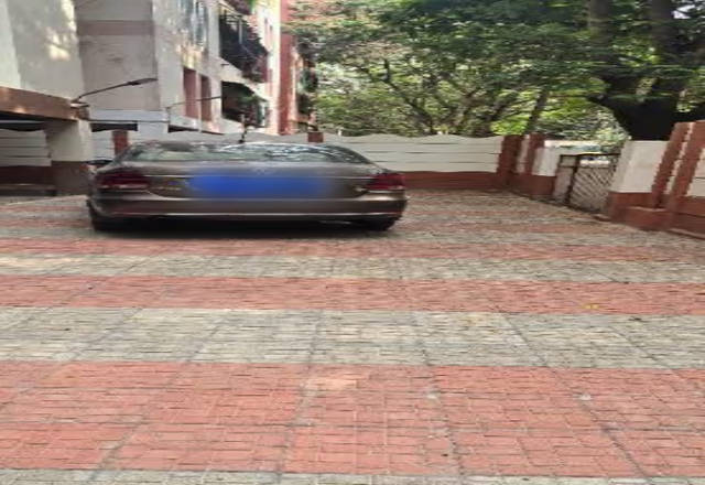 https://images10.gaadi.com/usedcar_image/4489353/original/24d19c13-b796-4d6d-b082-1dd760302d26.?imwidth=6400