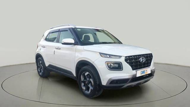https://images10.gaadi.com/usedcar_image/4489617/original/d899696085f2558160f16828ba582a8f.jpg?imwidth=6400