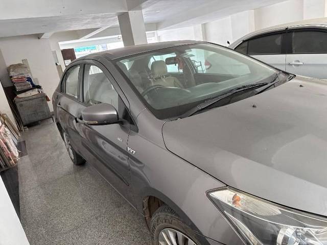 https://images10.gaadi.com/usedcar_image/4489640/original/processed_ecdf9db6-74fb-423a-8ef1-339dc379e534.jpg?imwidth=6400