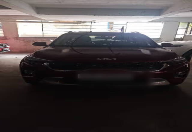 https://images10.gaadi.com/usedcar_image/4489658/original/3a732030-6b38-450b-acd4-f3de6fdca1f9.?imwidth=6400