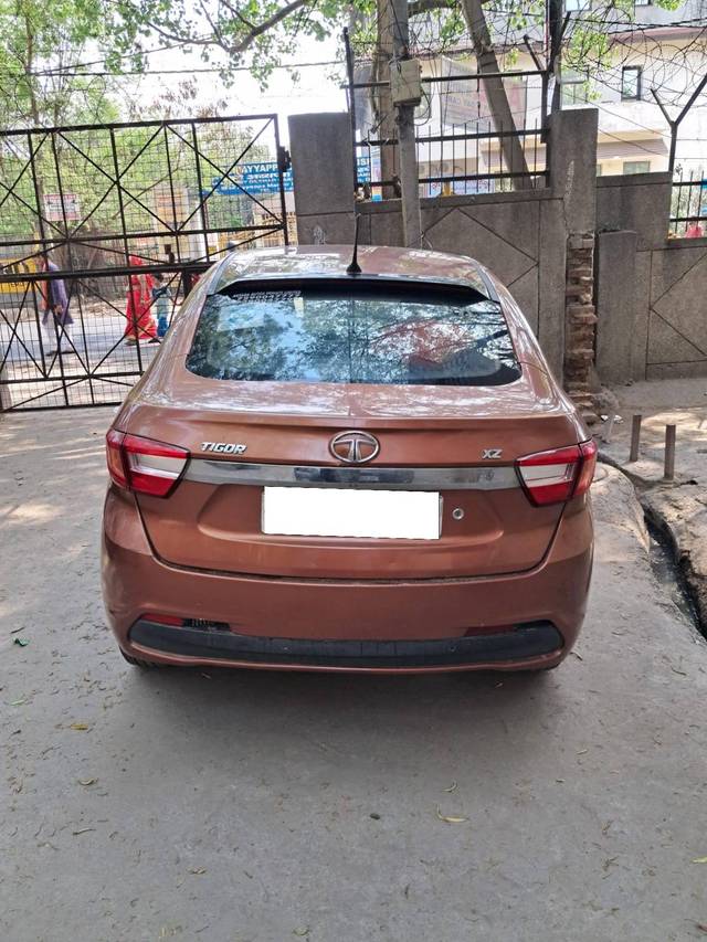 https://images10.gaadi.com/usedcar_image/4489664/original/processed_72dfc14f-7ea6-4066-9baf-574da2477c02.jpg?imwidth=6400