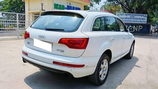 https://images10.gaadi.com/usedcar_image/4489869/original/processed_91ee862a4b2c77b4252558c1ce6bdf6a.jpg?imwidth=6402