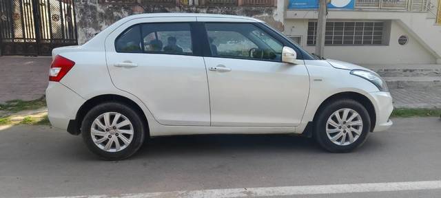 https://images10.gaadi.com/usedcar_image/4490106/original/processed_fd7f1590-b532-4b82-8217-2afd867b82cf.jpg?imwidth=6401