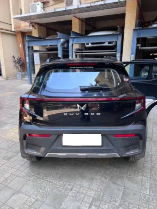 https://images10.gaadi.com/usedcar_image/4490124/original/processed_784b2090-51d8-4b66-b261-1edf206a8355.jpeg?imwidth=6402